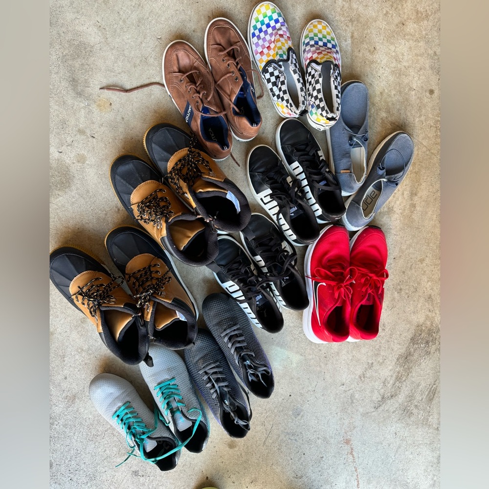 Boys shoes